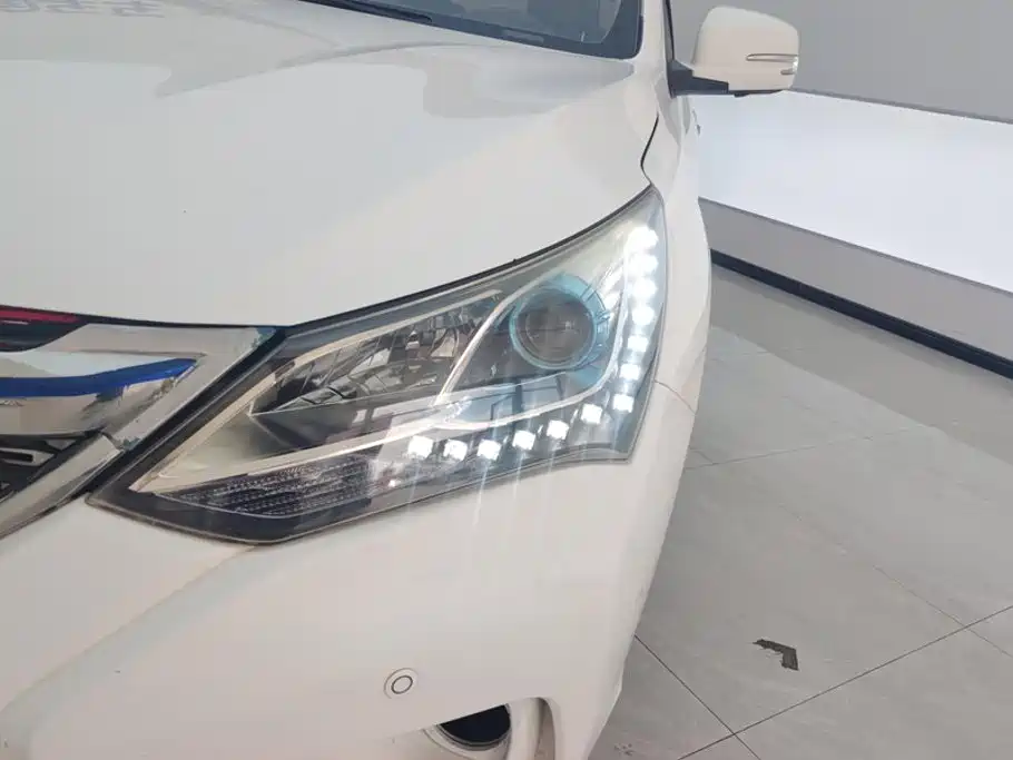 BYD Song — миниатюра 5