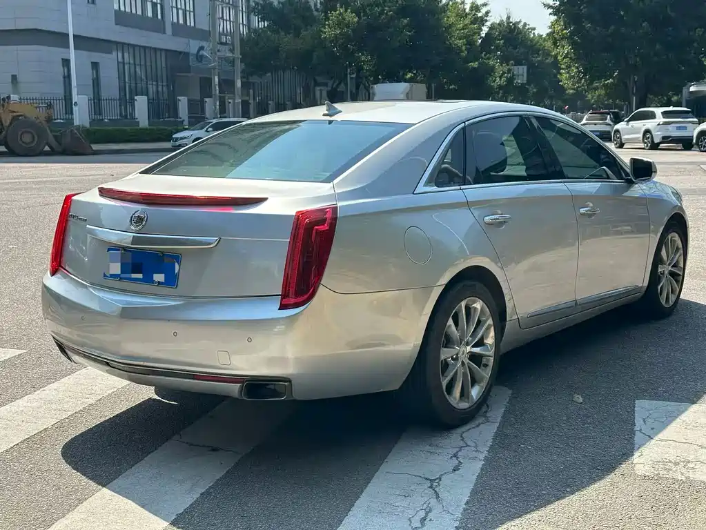 Cadillac XTS — миниатюра 4