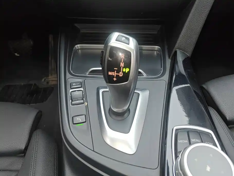 BMW 3 Series — миниатюра 16