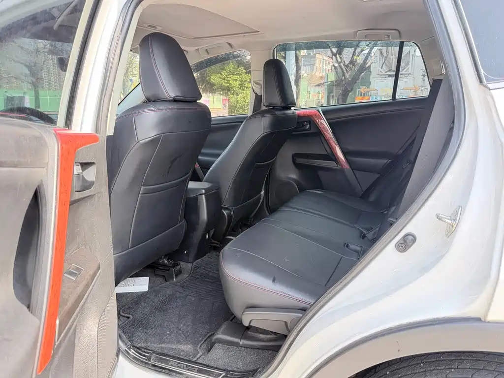 TOYOTA RAV4 RONGFANG