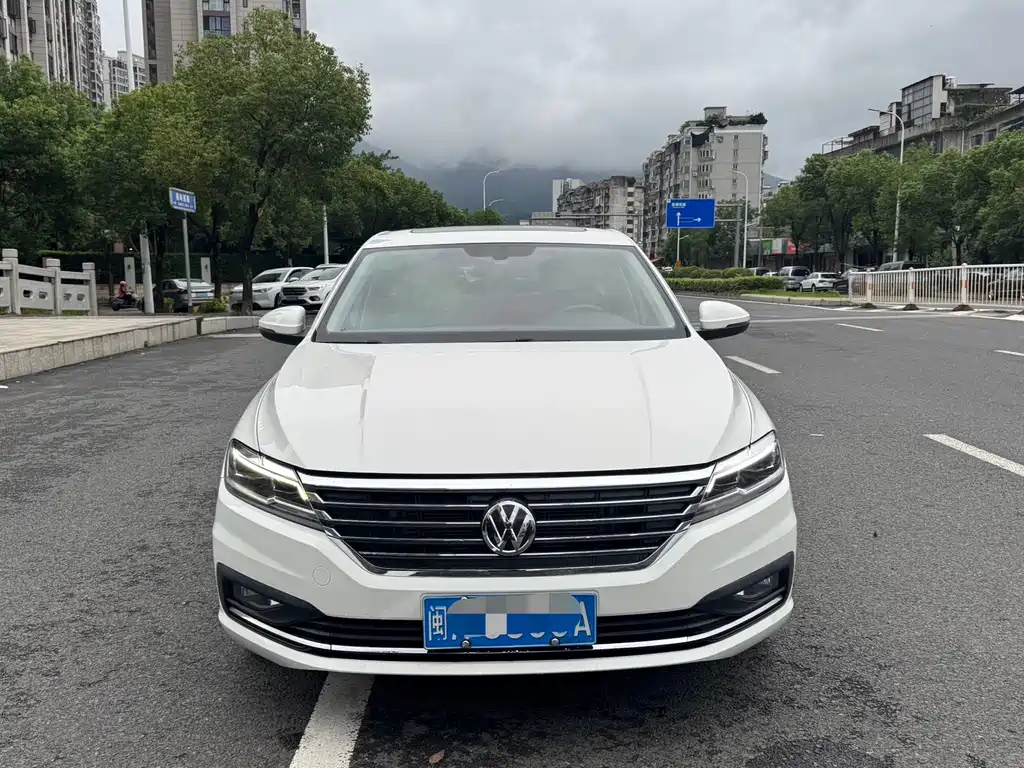 Volkswagen Lavida — миниатюра 2