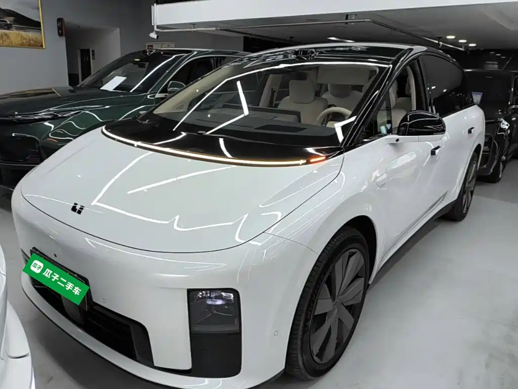 Li Auto Li i8