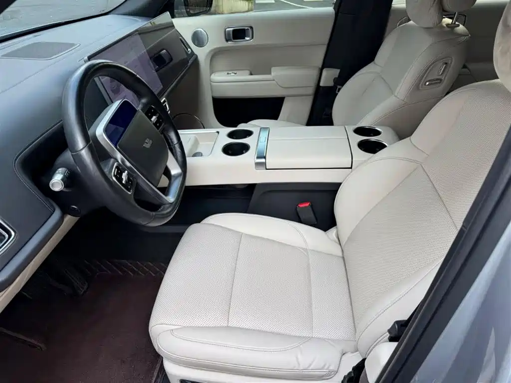Li Auto Li L8 — миниатюра 4