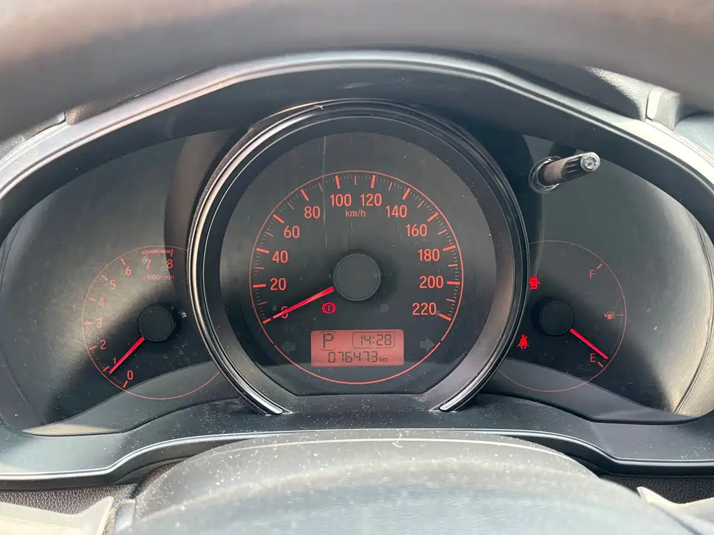 Honda Fit — миниатюра 11
