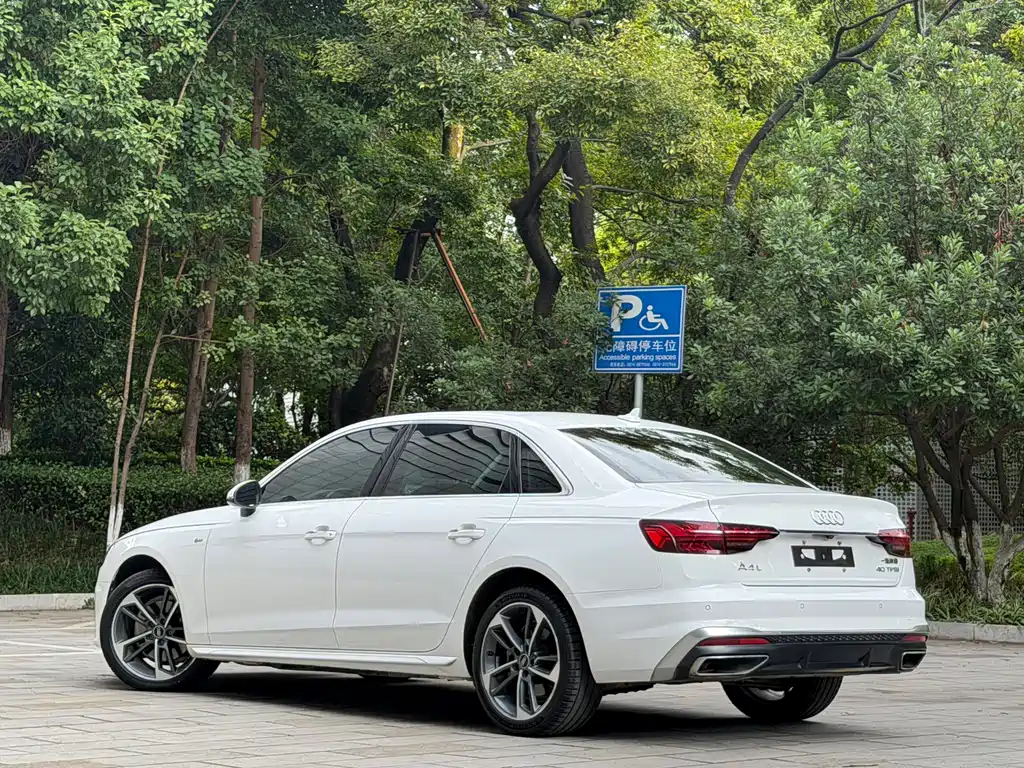 Audi A4L — миниатюра 7