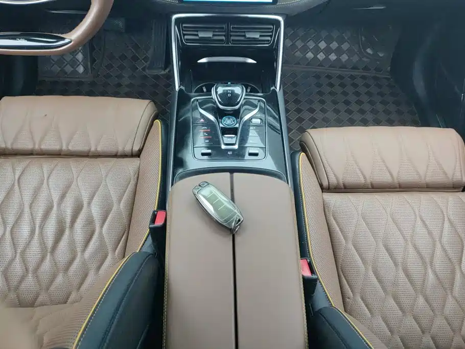 BYD Tang New Energy — миниатюра 16