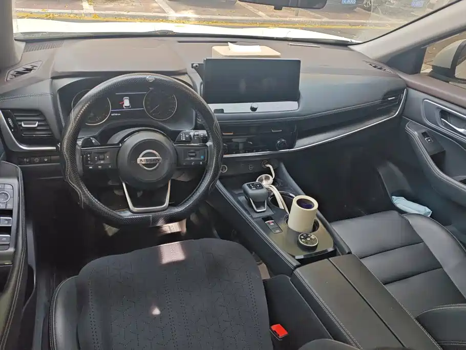 Nissan X-Trail — миниатюра 12
