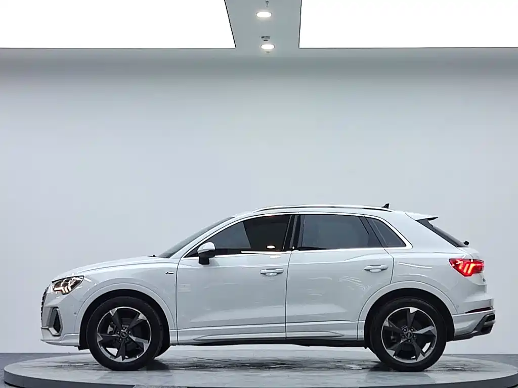 Audi Q3 — миниатюра 3