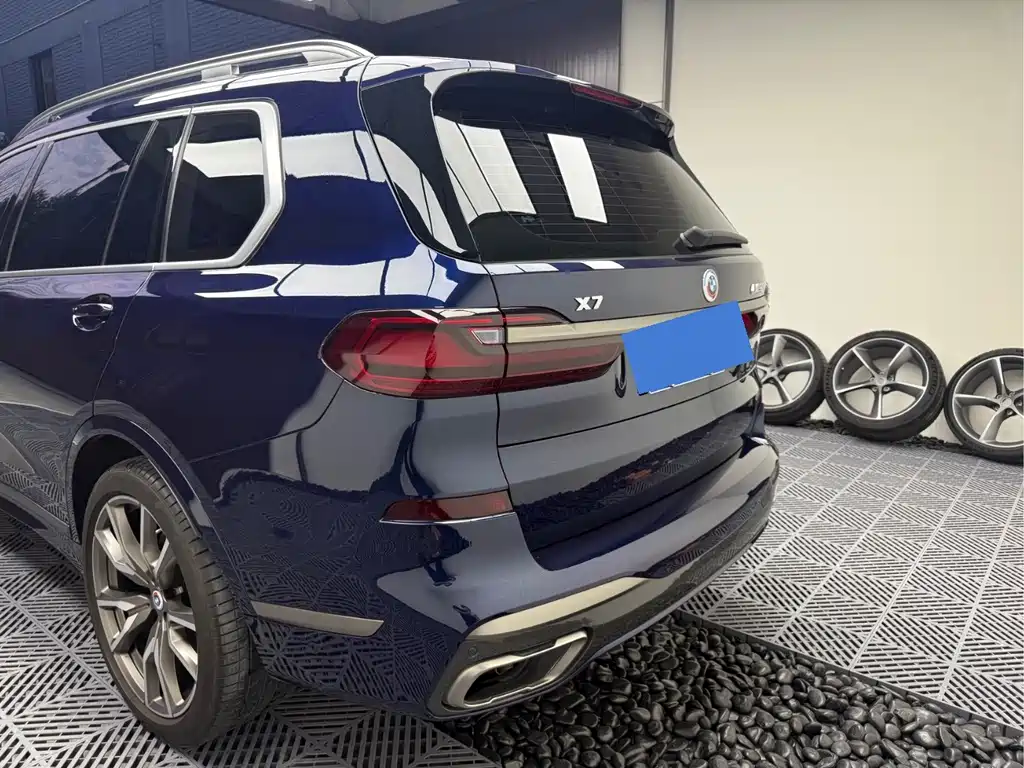 BMW X7 — миниатюра 17