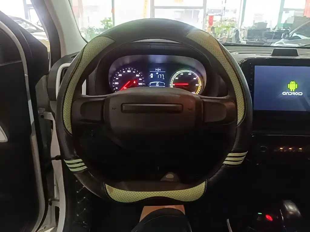 Roewe Clever — миниатюра 11