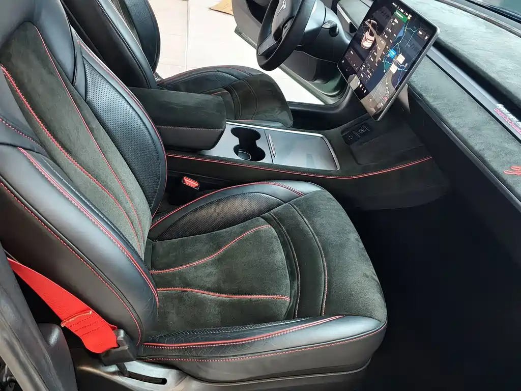 Tesla Model 3 — миниатюра 12