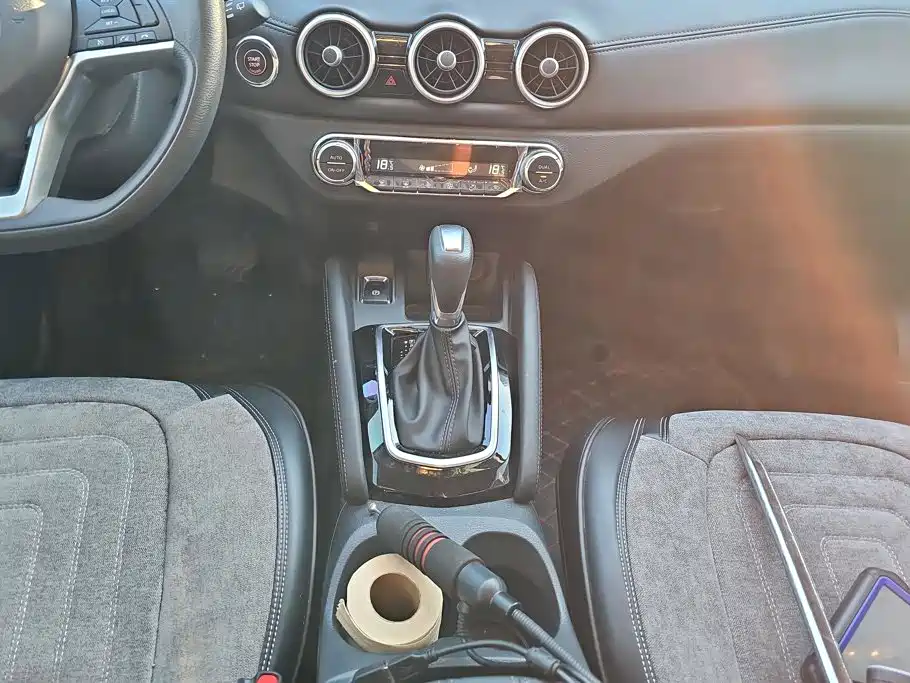 Nissan Qashqai — миниатюра 16