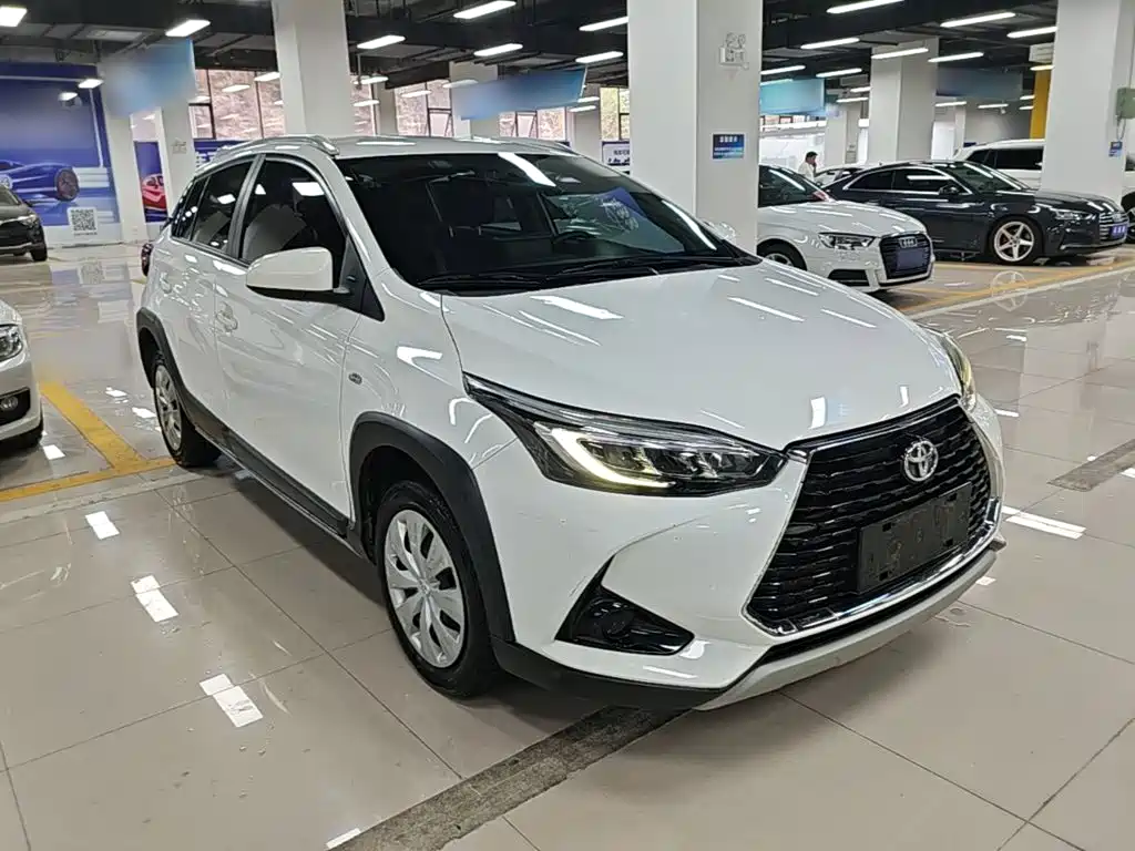 Toyota Yaris L — миниатюра 4