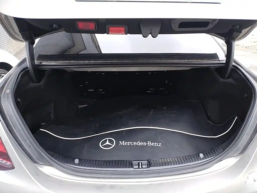 Mercedes-Benz C-Class — миниатюра 19