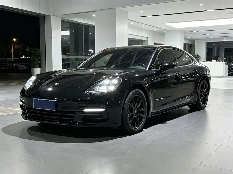 Porsche Panamera 2018