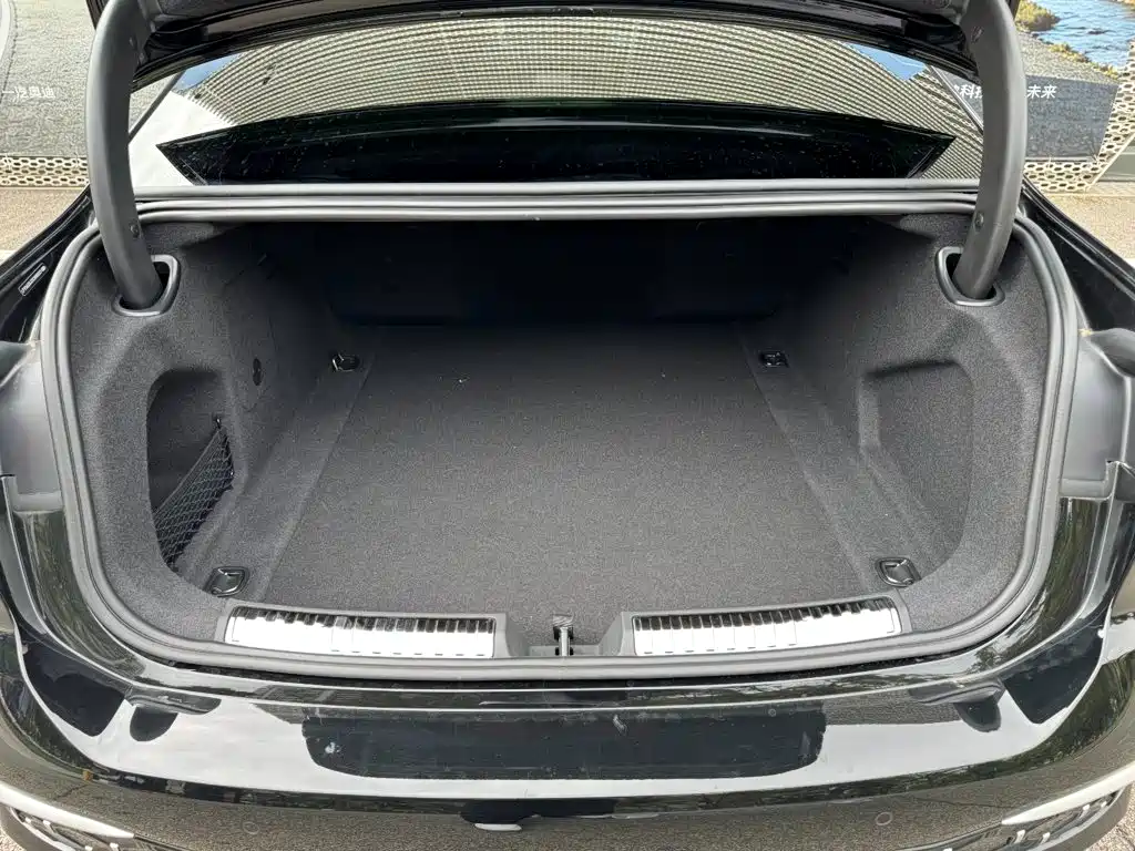 Audi A6L — миниатюра 28