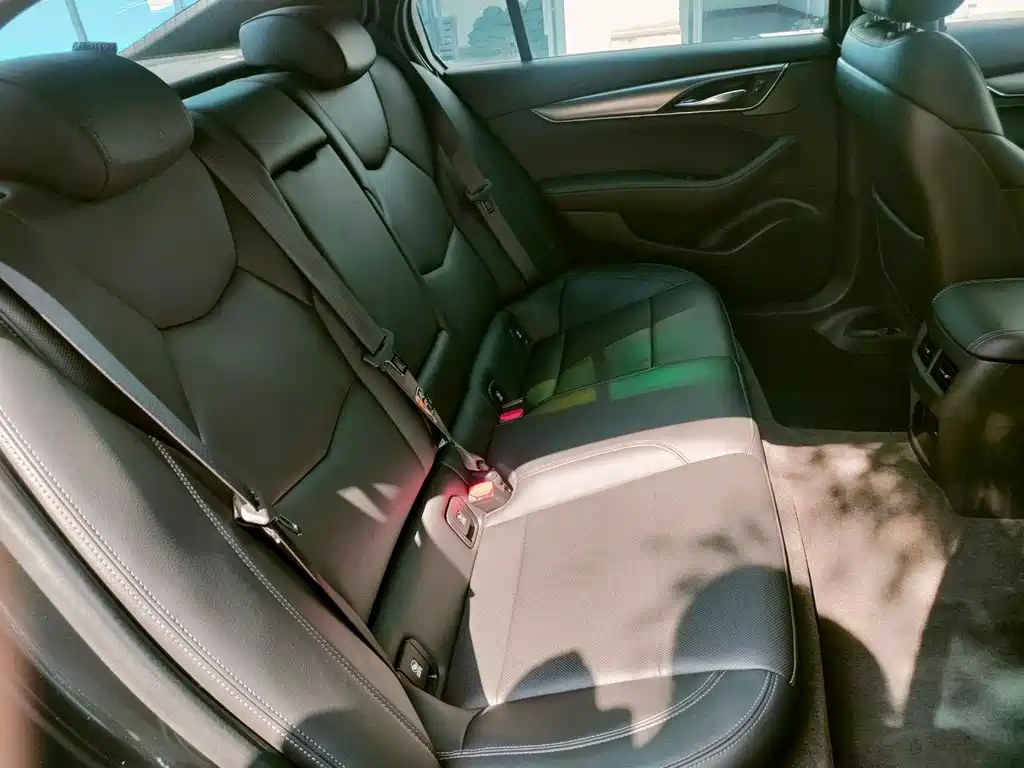 Cadillac CT5 — миниатюра 30