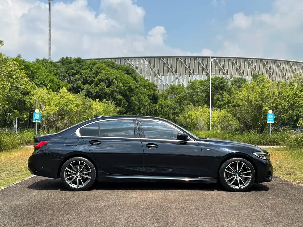BMW 3 Series — миниатюра 4