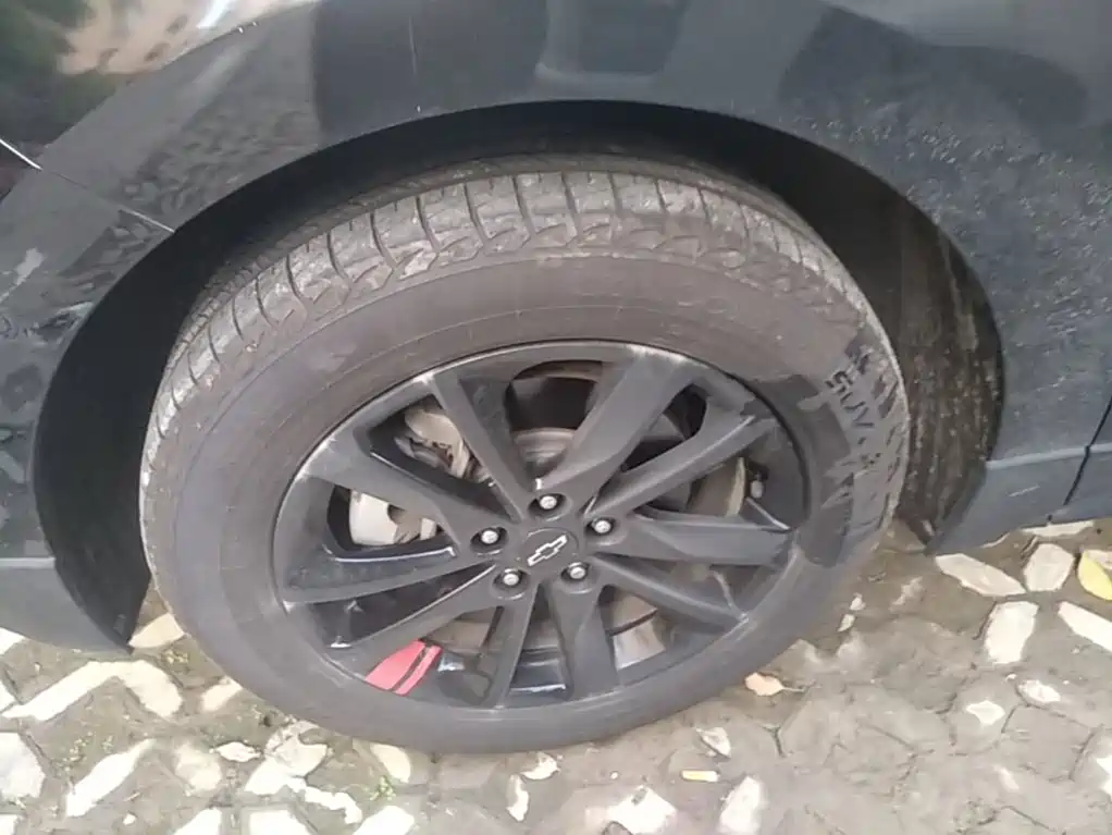 Chevrolet Equinox — миниатюра 23