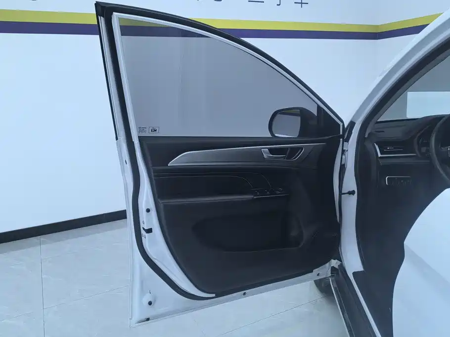 Haval M6 — миниатюра 7