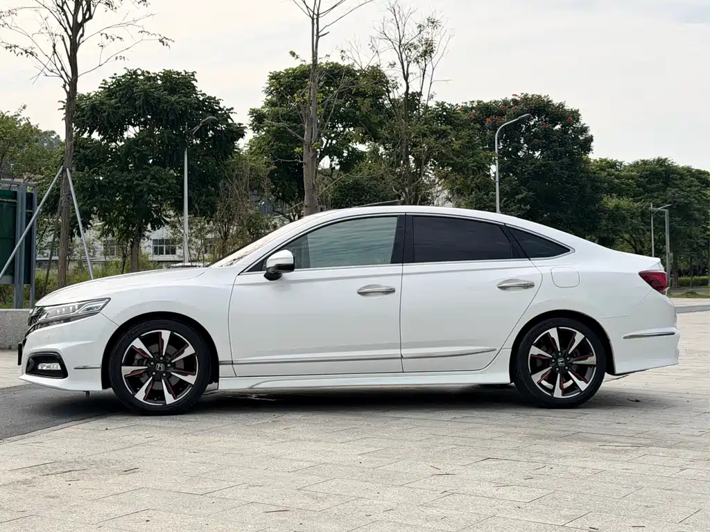 Honda Spirior — миниатюра 5