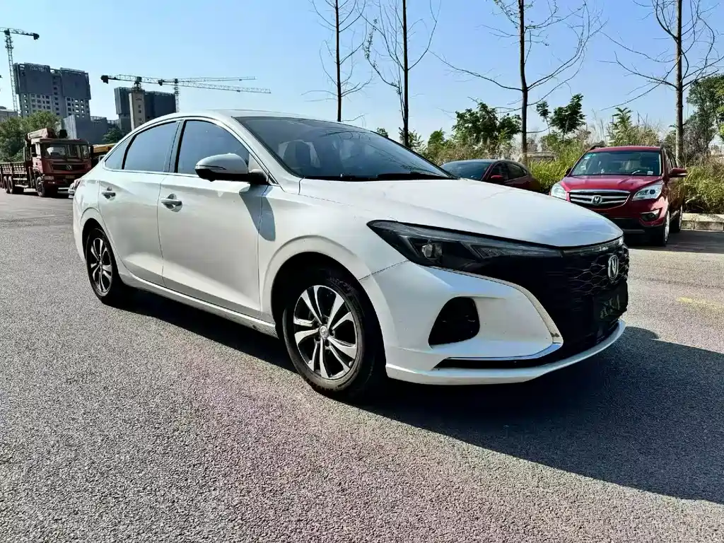 Changan Eado — миниатюра 3