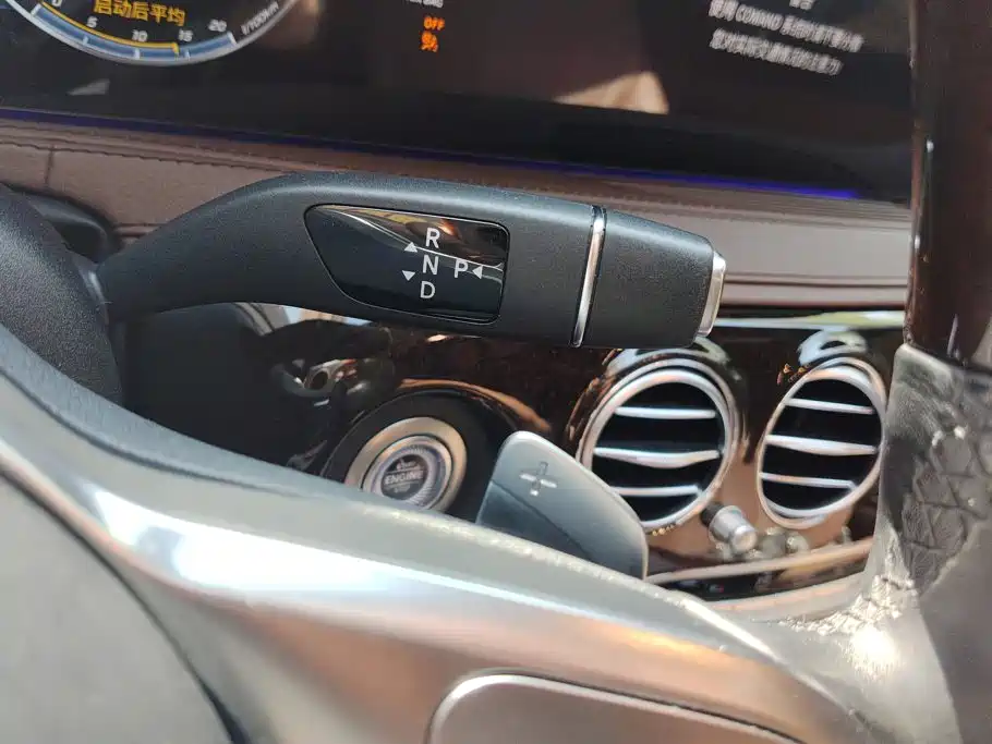 Mercedes-Benz S-Class — миниатюра 16