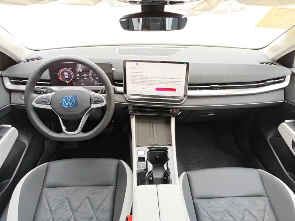Volkswagen Sagitar — миниатюра 10