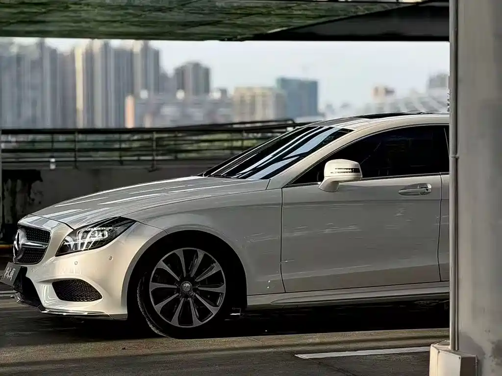 Mercedes-Benz CLS — миниатюра 2