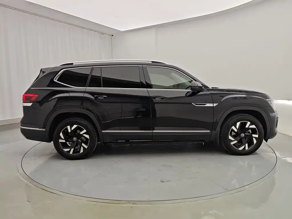 Volkswagen Teramont — миниатюра 6