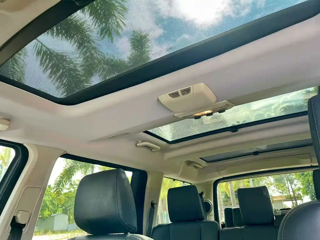 Land Rover Discovery — миниатюра 15