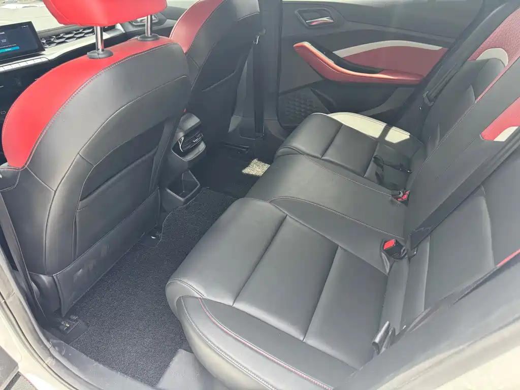 MG MG5 — миниатюра 5