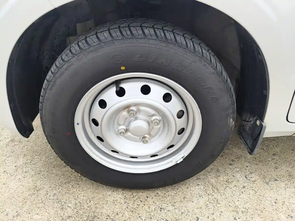 Wuling Hongguang V — миниатюра 23