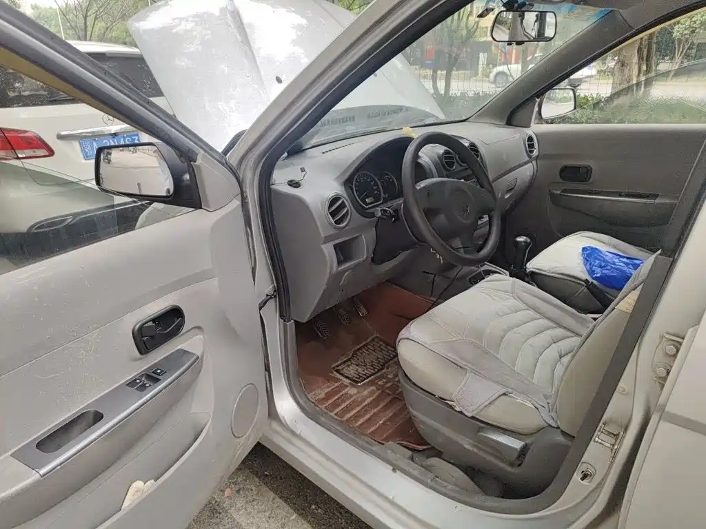 Wuling Hongguang — миниатюра 17