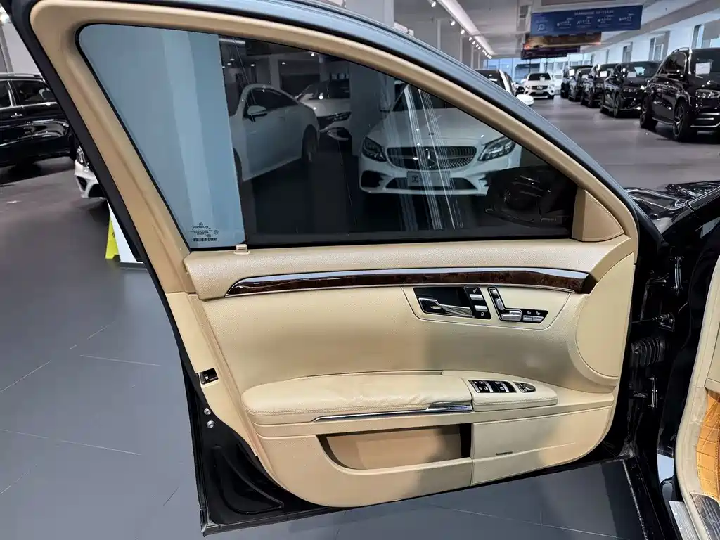Mercedes-Benz S-Class — миниатюра 5