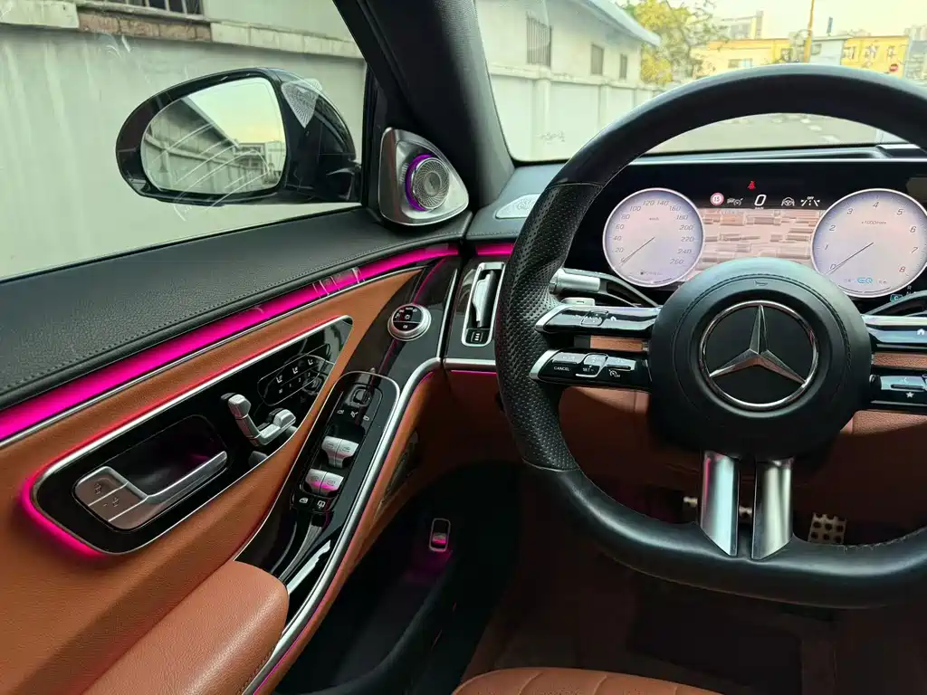 Mercedes-Benz S-Class — миниатюра 6
