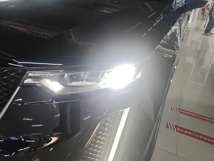 Cadillac XT6 — миниатюра 5