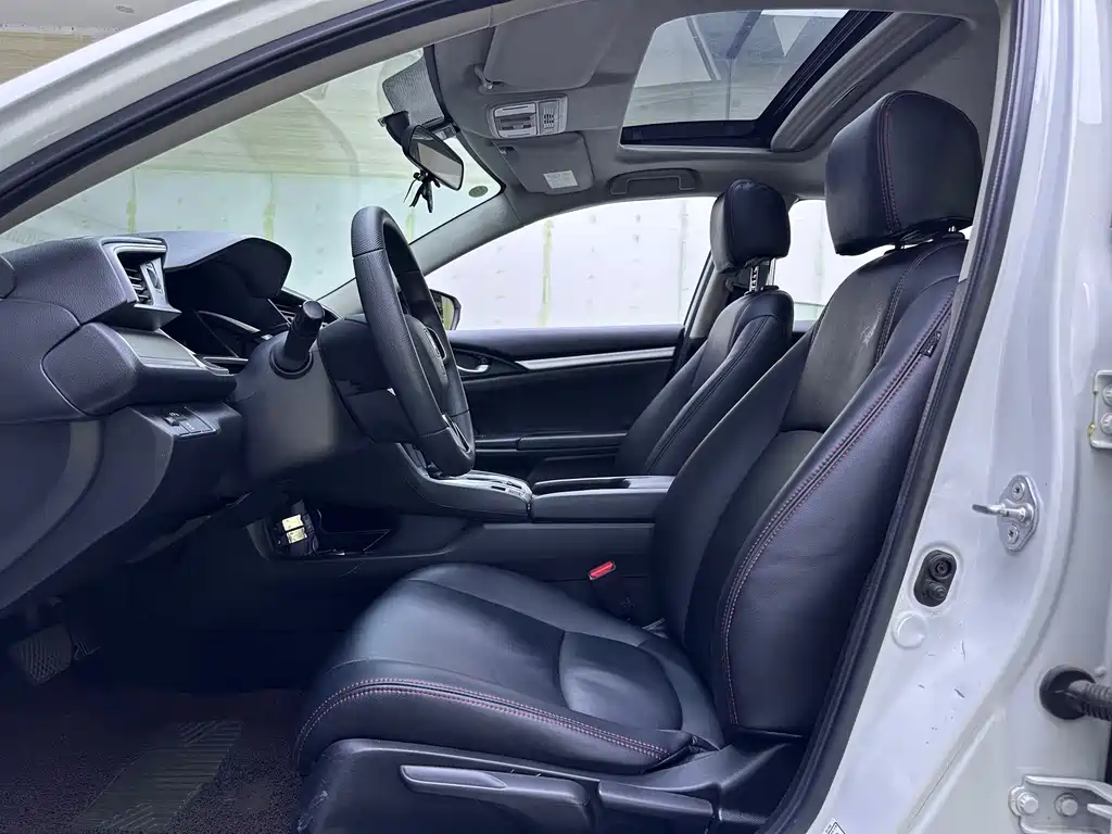 Honda Civic — миниатюра 8