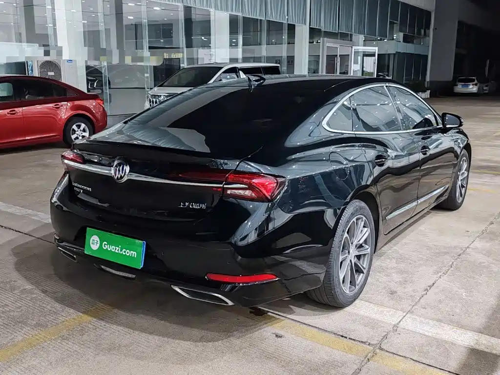 Buick LaCrosse — миниатюра 5