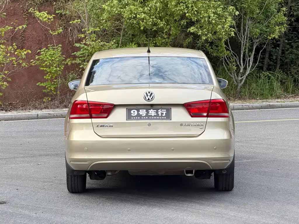 Volkswagen Santana — миниатюра 9