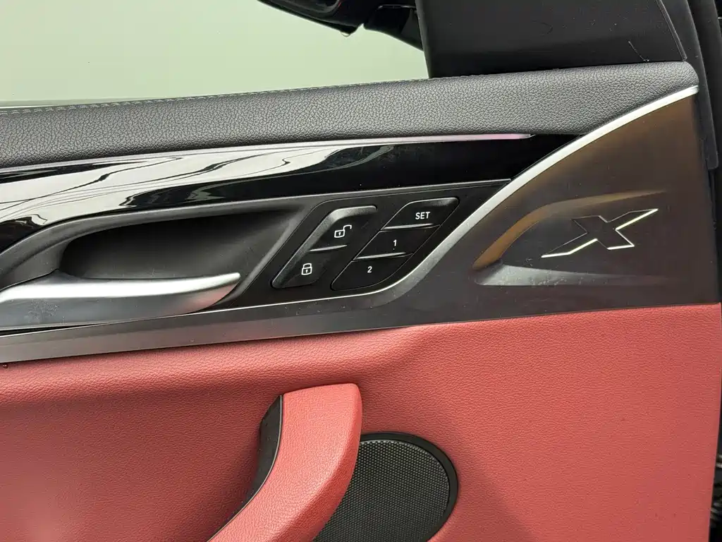 BMW iX3 — миниатюра 13