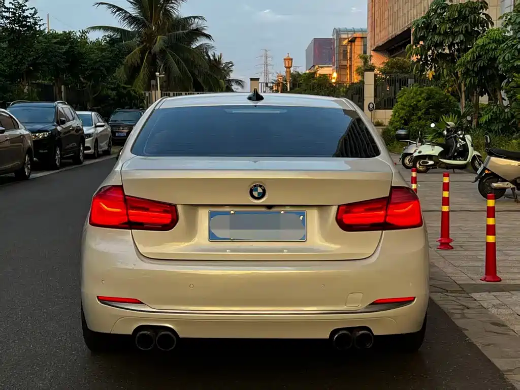 BMW 3 Series — миниатюра 8