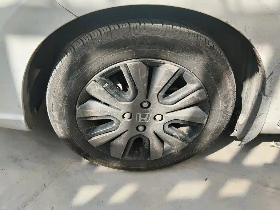 Honda Fit — миниатюра 6