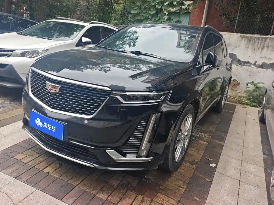 Cadillac XT6
