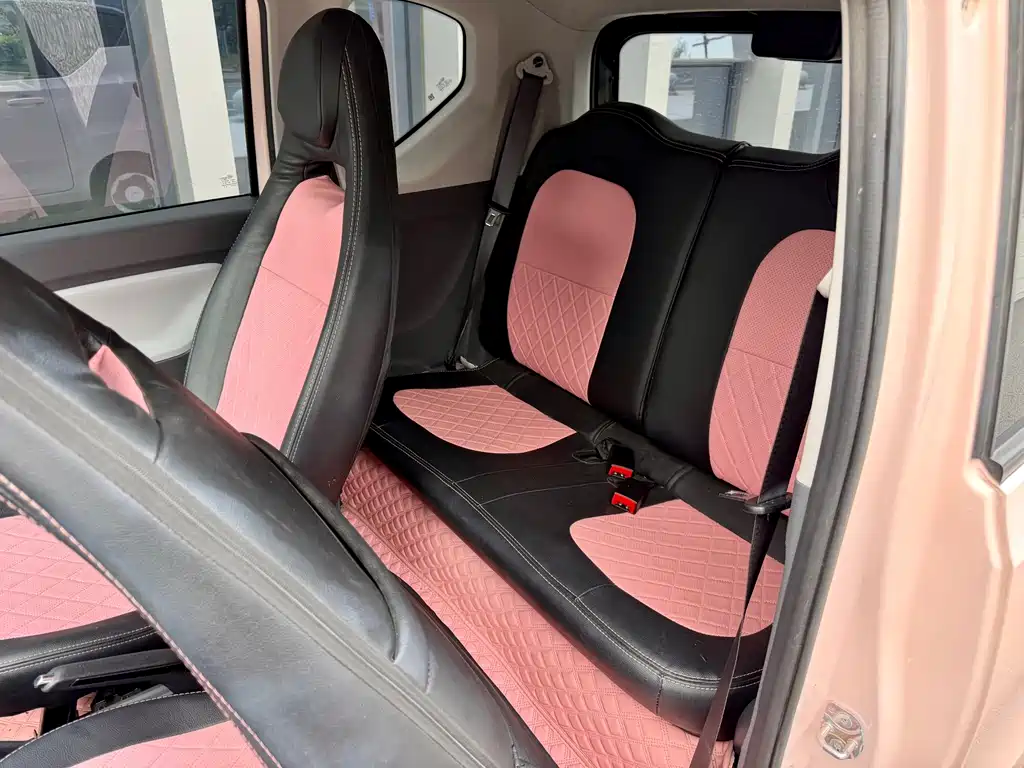 Wuling MINIEV — миниатюра 8