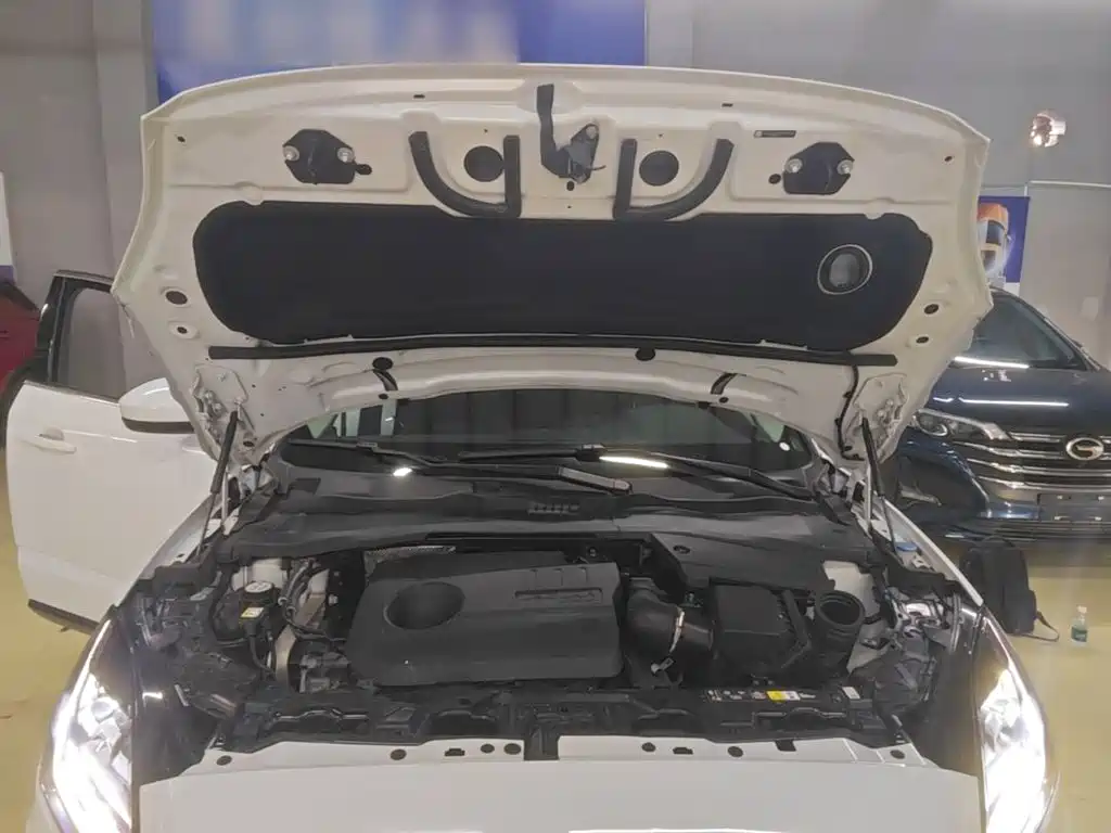 Jaguar E-PACE — миниатюра 20