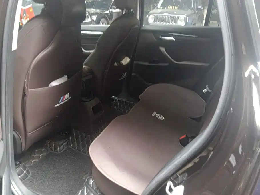BMW X1 — миниатюра 11
