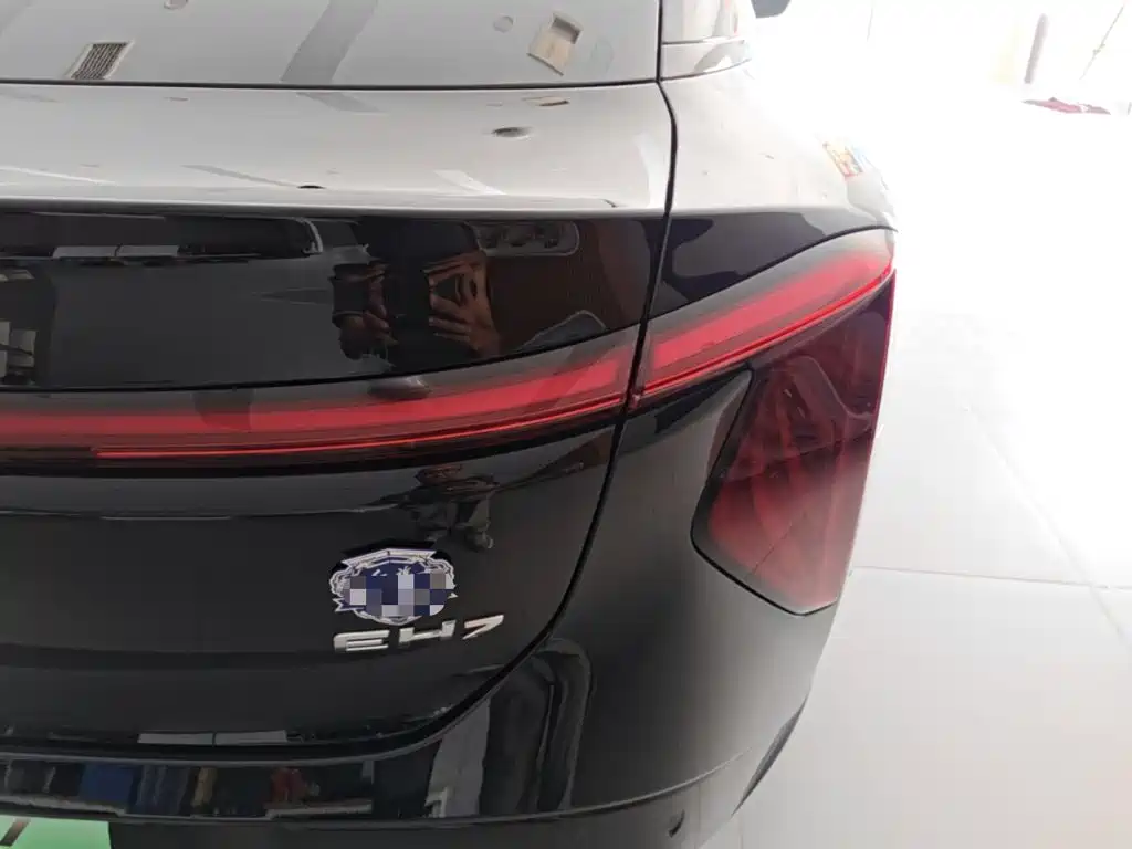 Hongqi Hongqi EH7 — миниатюра 8