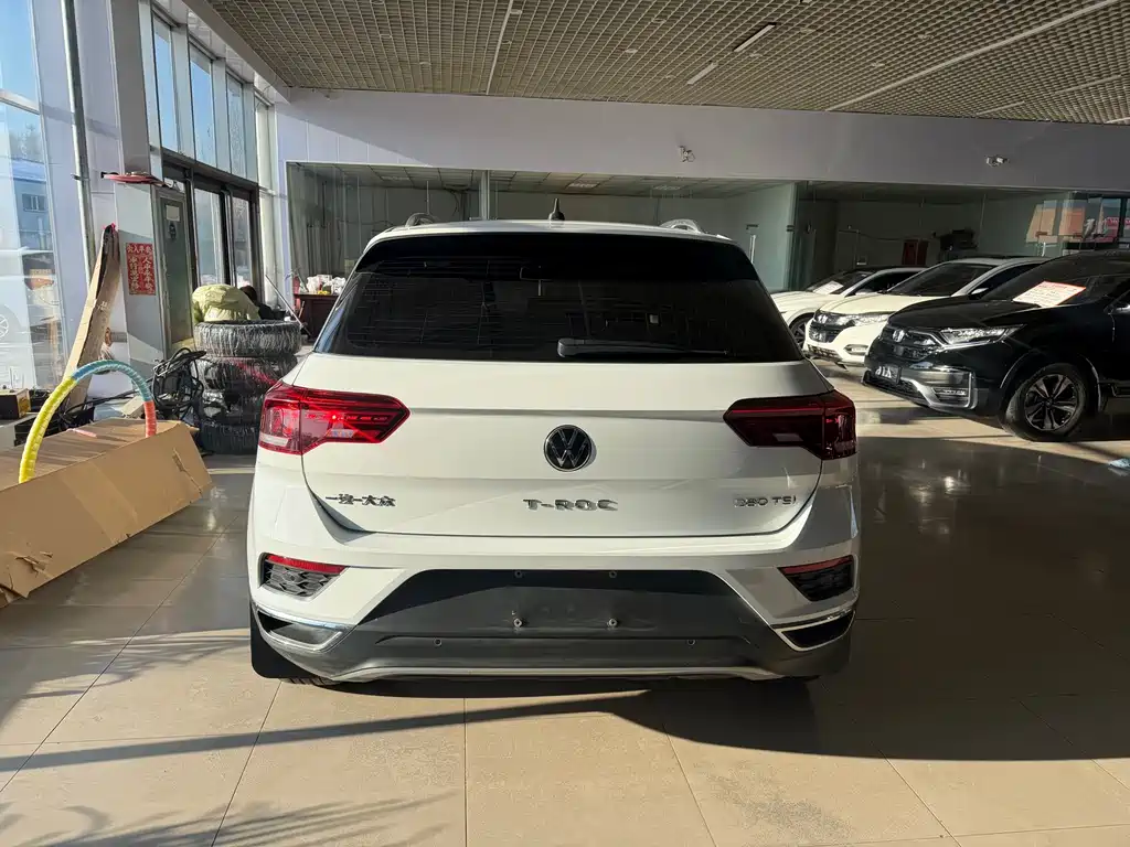 VOLKSWAGEN T ROC EXPLORING SONGS