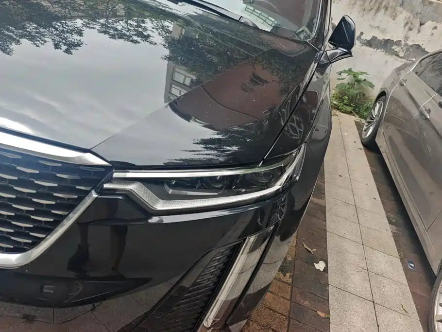 Cadillac XT6 — миниатюра 5
